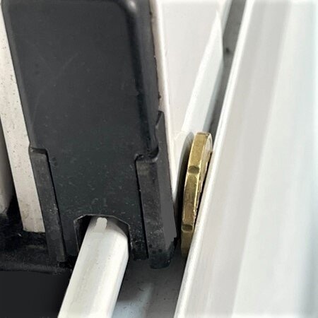 mosquitera corredera montada